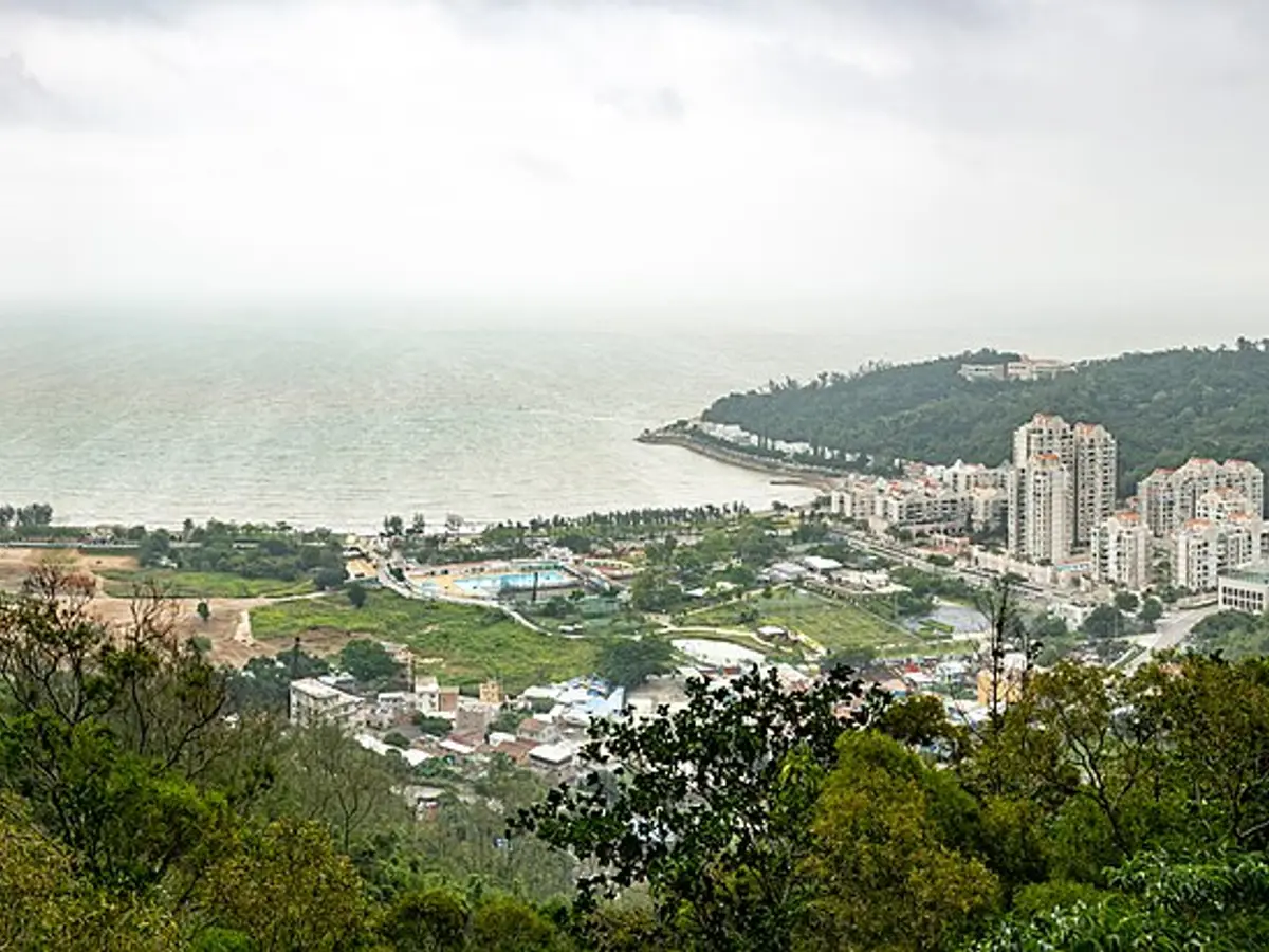 澳门路环黑沙标志性晚霞摄影景观