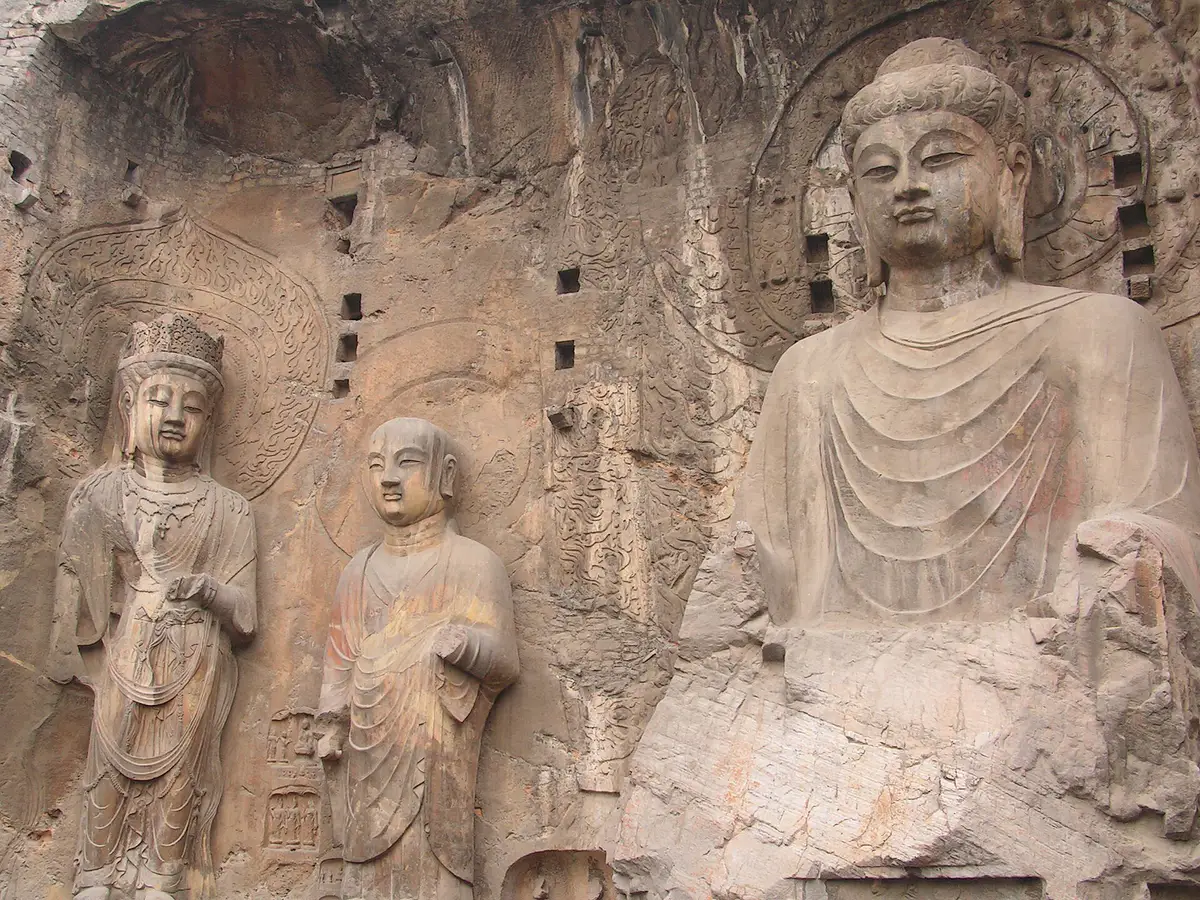 洛阳龙门石窟标志性晚霞摄影景观